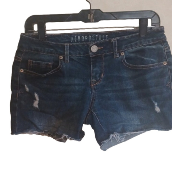 Aeropostale distressed cutoff shorts size 4. Good used condition. Supercute!! - Picture 1 of 6